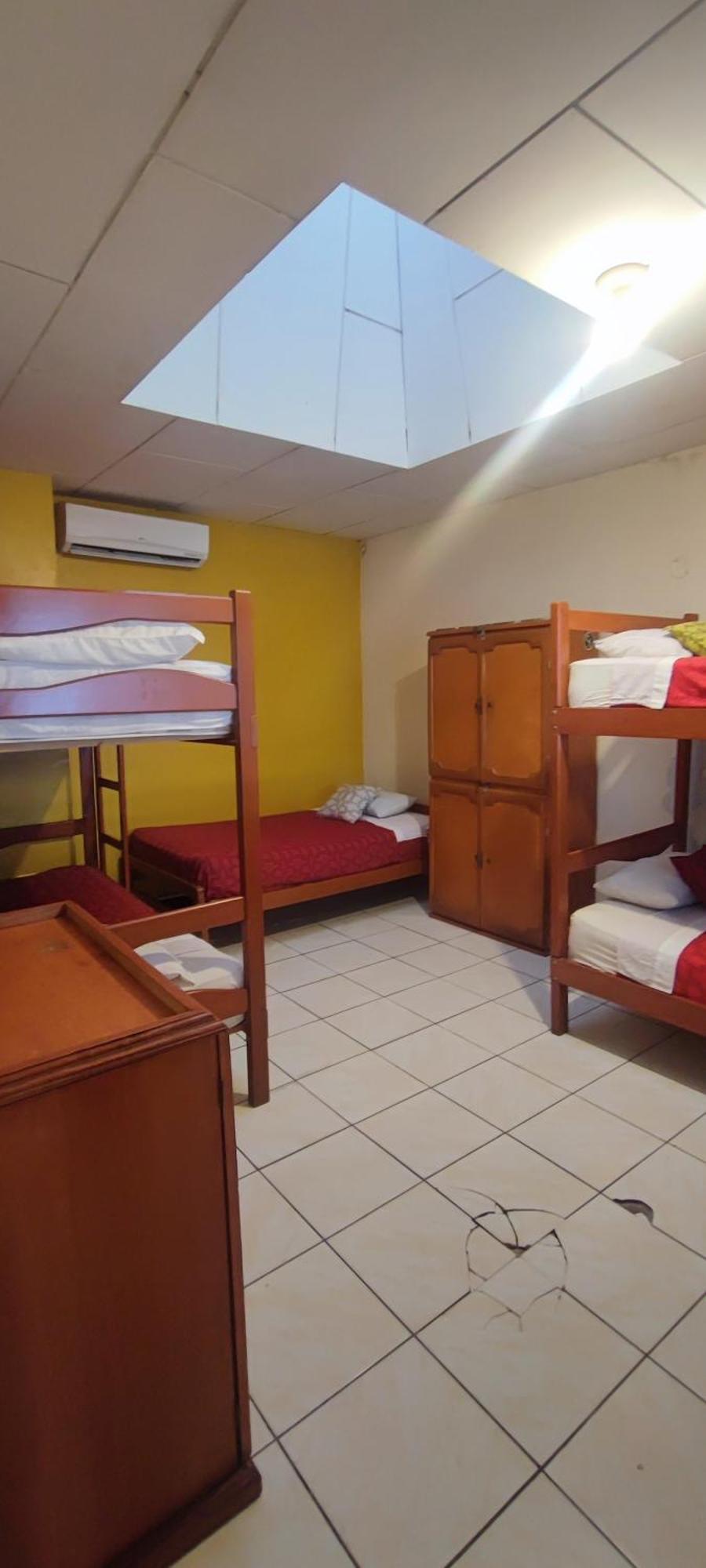 Flying Dog Hostel Икитос Экстерьер фото